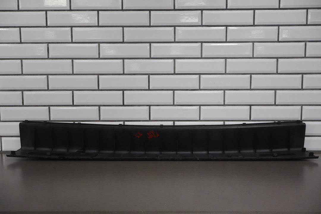 2003 - 2005 Hummer H2 Rear Bumper Center Plastic Cover 12335668 OEM