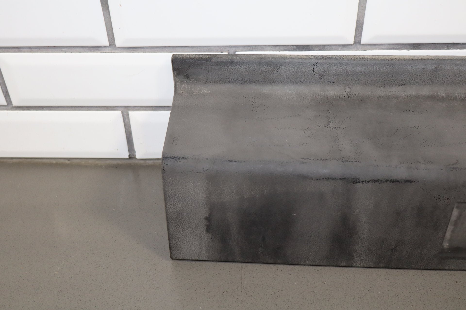 2003-2005 Hummer H2- Rear Bumper Cover 12335667