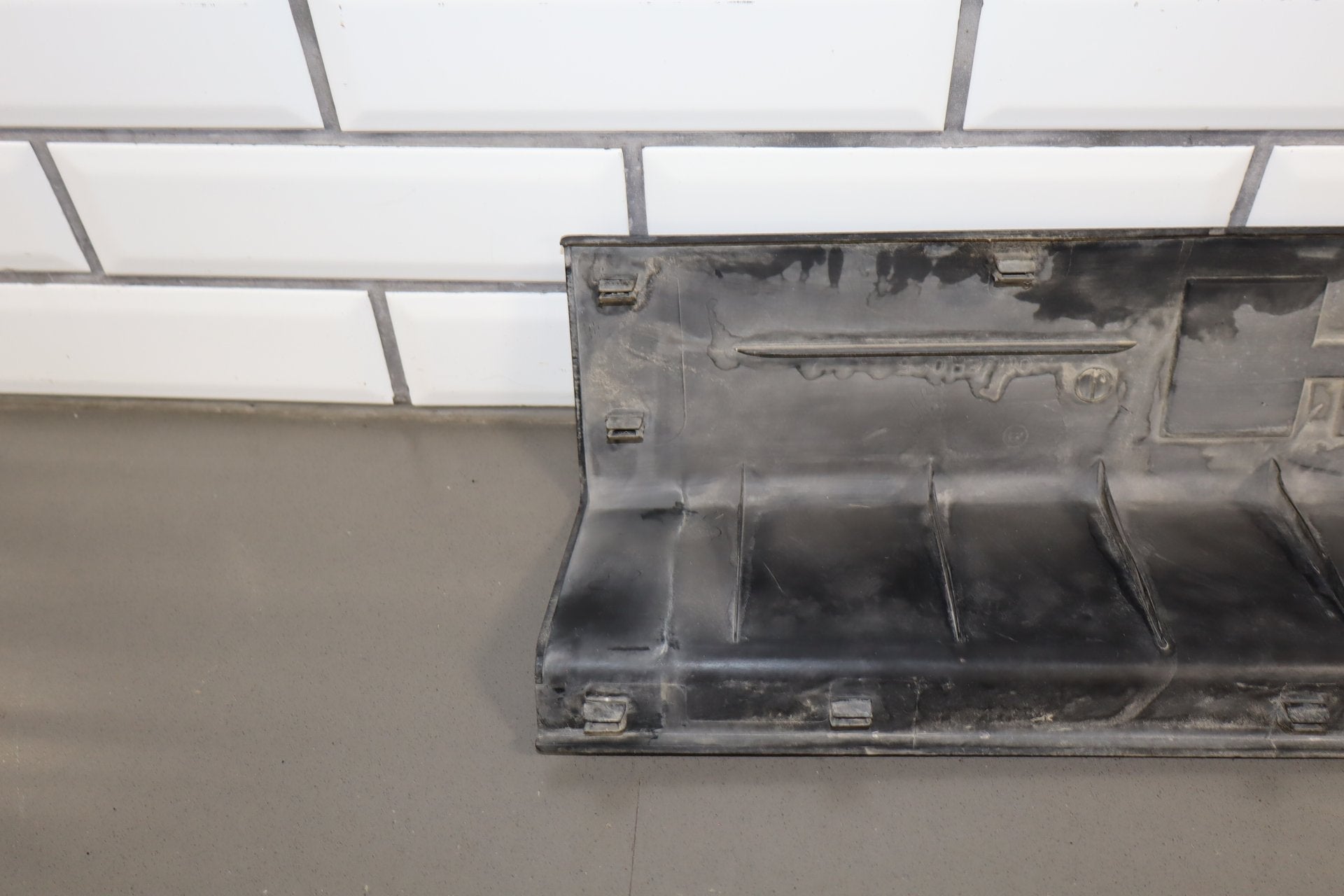 2003-2005 Hummer H2- Rear Bumper Cover 12335667