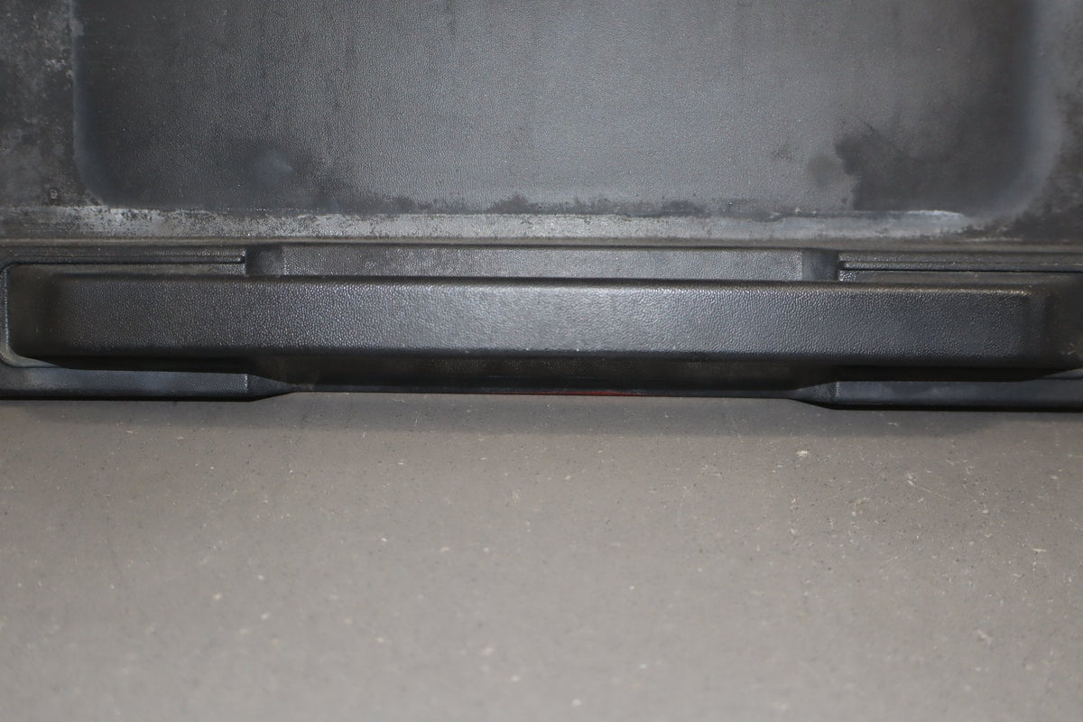 2003-2005 Hummer H2- Tail Finish Panel PN: 15135441