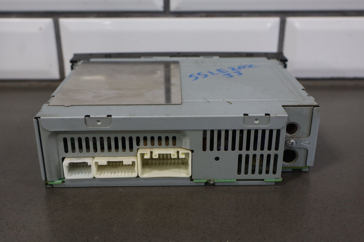 2003-2005 Lexus GX470 Radio Control Unit 86120-60441 Cassette Player