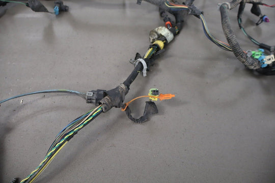 2003 - 2006 Cadillac Escalade Cooling Fan Wiring Harness & Fuse Box