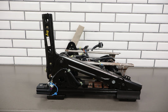 2003 - 2006 Cadillac Escalade Front Right RH Power Seat Track W/Module (Tested)