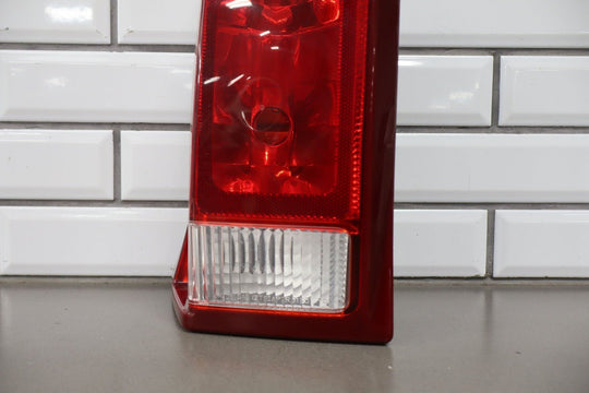 2003 - 2006 Cadillac Escalade Left Taillight 15044523
