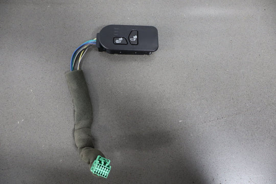 2003 - 2006 Cadillac Escalade Right Front Seat Heat Switch