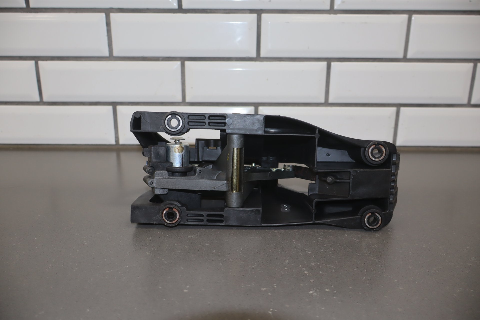 2003-2006 Chevrolet SSR Floor Shifter OEM