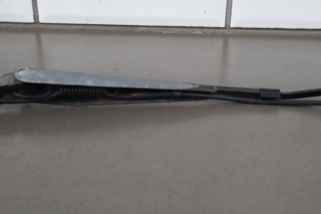 2003 - 2006 Chevrolet SSR Pair OEM Wiper Arms *No Blades*