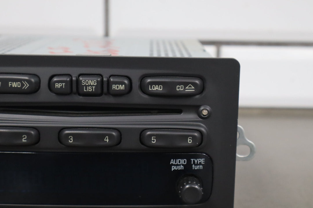 2003 - 2006 Chevy SSR AM - FM - Stereo - 6 Disc CD Changer (Opt UC6)