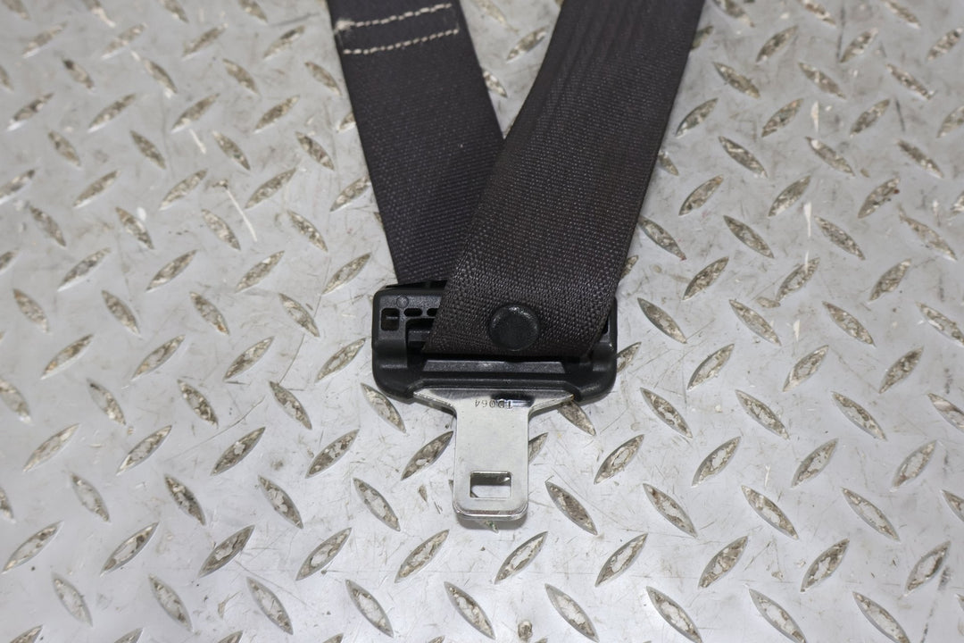 2003 - 2006 Chevy SSR Front Right Passenger Seat Belt Retractor (Ebony 19i)