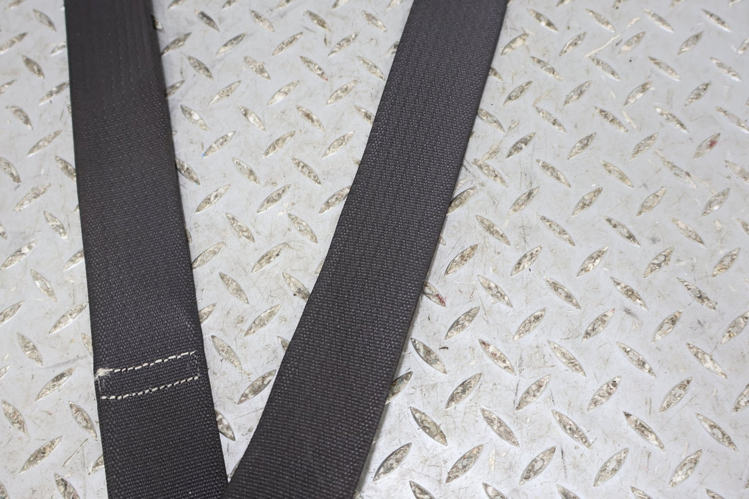 2003 - 2006 Chevy SSR Front Right Passenger Seat Belt Retractor (Ebony 19i)