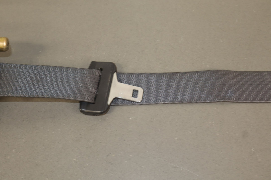 2003 - 2006 Chevy SSR Front Right RH Passenger Seat Belt Retractor (Ebony 19i)