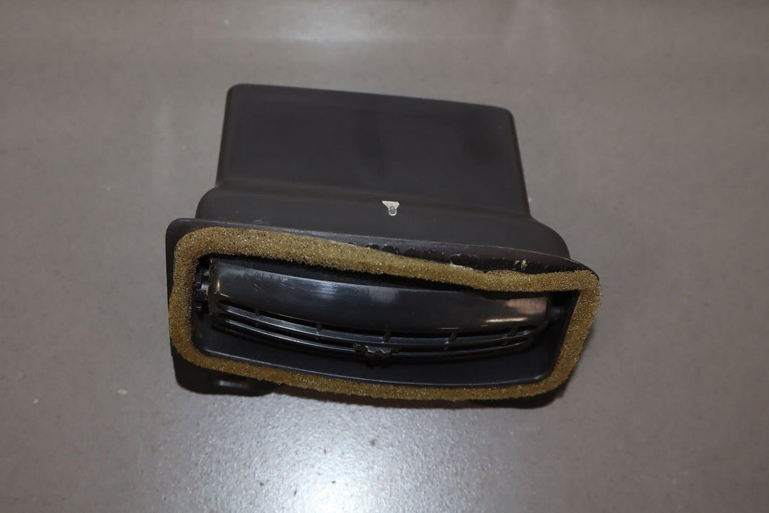 2003 - 2006 Chevy SSR LH Left Driver OUTER Dash Vent