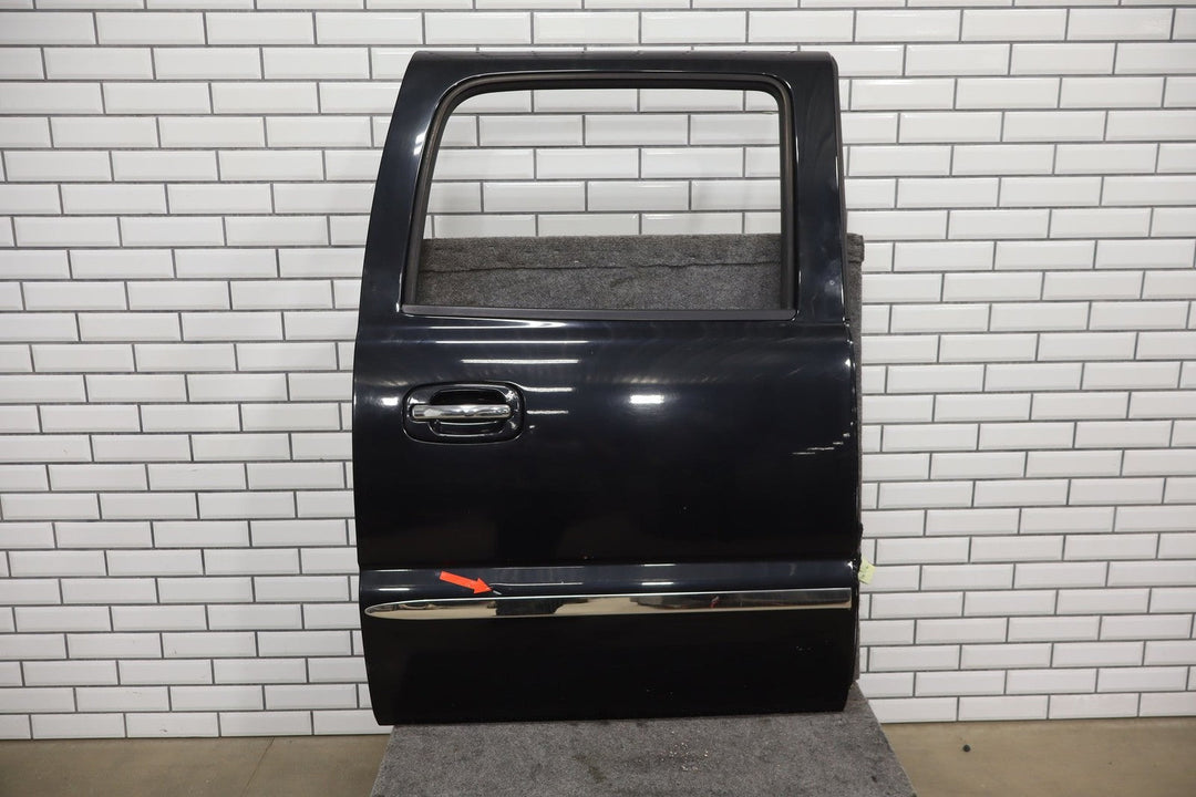 2003 - 2006 GMC Sierra 2500 HD Right Rear Door Black (41U) 89023022