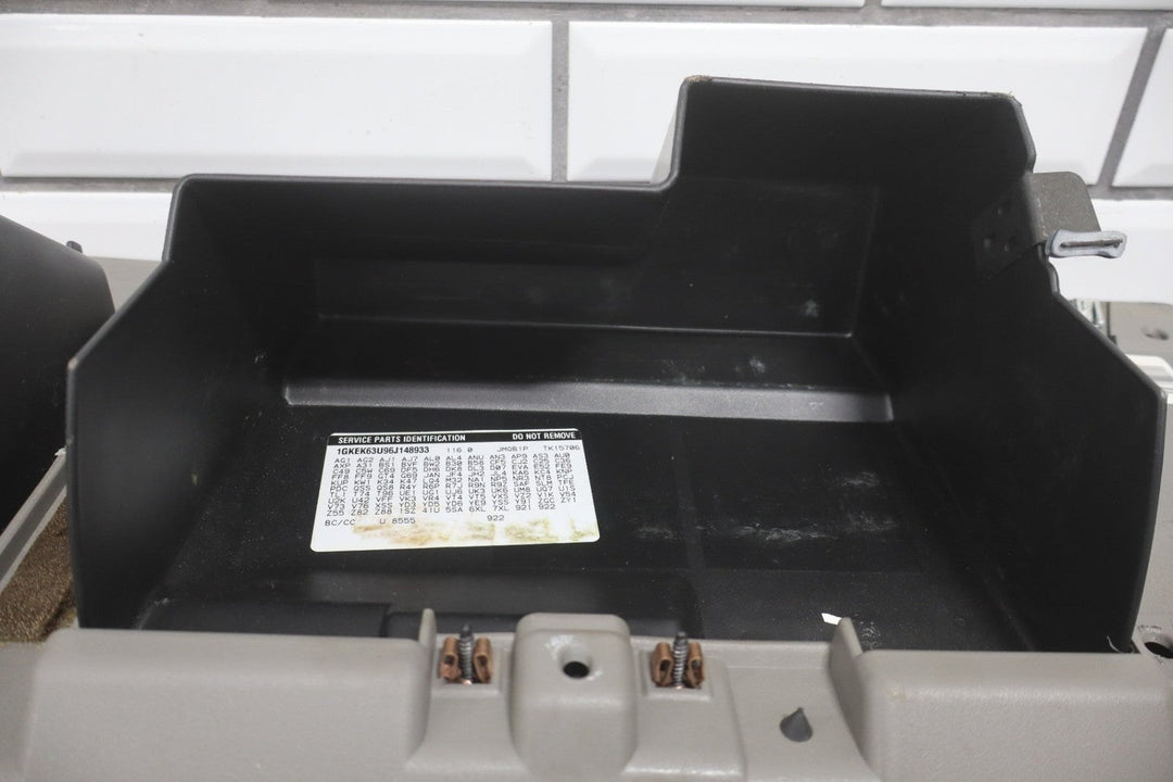 2003 - 2006 GMC Yukon Denali Glove Box Stone Gray 922 GMT800