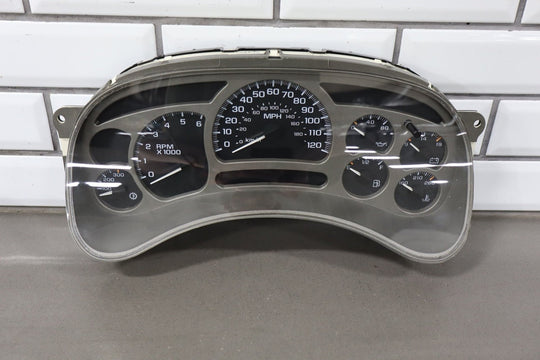 2003 - 2006 GMC Yukon Denali Speedometer Cluster 15135666