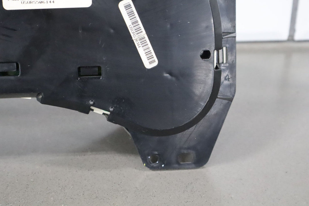 2003 - 2006 GMC Yukon Denali Speedometer Cluster 15135666