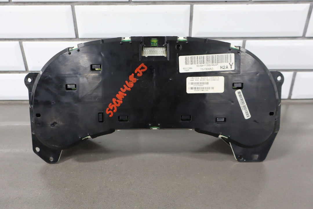 2003 - 2006 GMC Yukon Denali Speedometer Cluster 15135666
