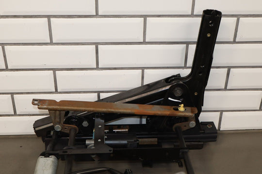2003 - 2006 GMC Yukon Front GMT800 12 Way Left Front Power Seat Track