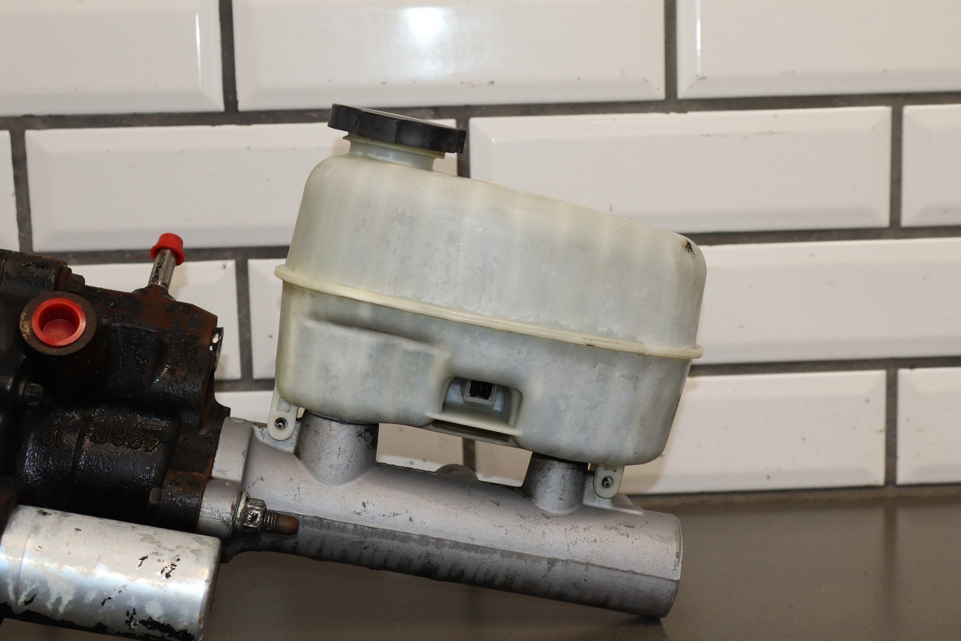 2003-2007 Chevrolet Silverado 2500HD Hydroboost Assembly with Master Cylinder