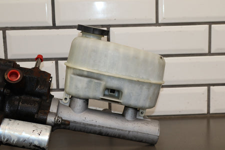 2003-2007 Chevrolet Silverado 2500HD Hydroboost Assembly with Master Cylinder