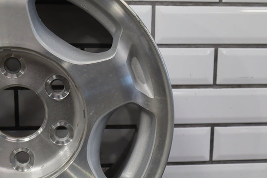 2003 - 2007 Chevrolet Tahoe Single 16x7 (PF9) 5 - Spoke Wheel 09594493 OEM