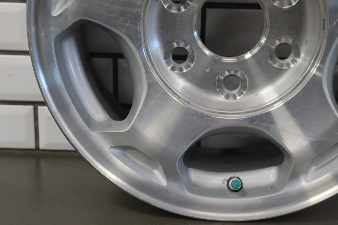 2003 - 2007 Chevrolet Tahoe Single 16x7 (PF9) 5 - Spoke Wheel 09594493 OEM