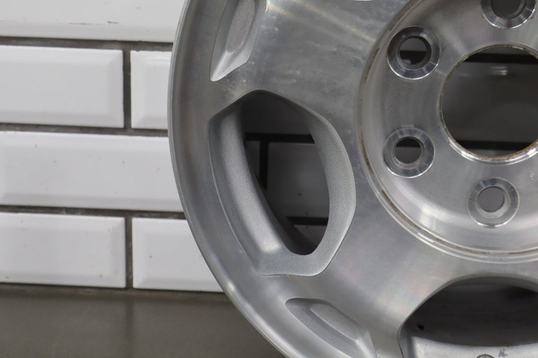 2003 - 2007 Chevrolet Tahoe Single 16x7 (PF9) 5 - Spoke Wheel 09594493 OEM