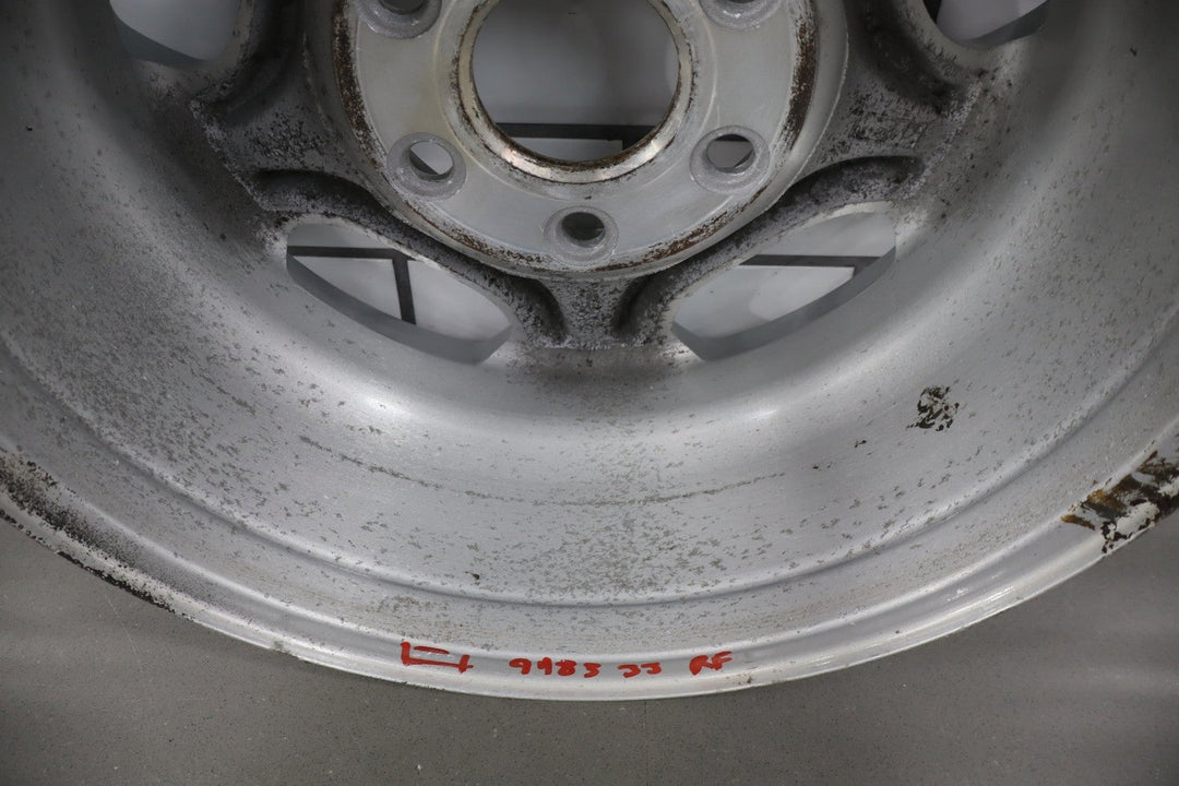 2003 - 2007 Chevrolet Tahoe Single 16x7 (PF9) 5 - Spoke Wheel 09594493 OEM