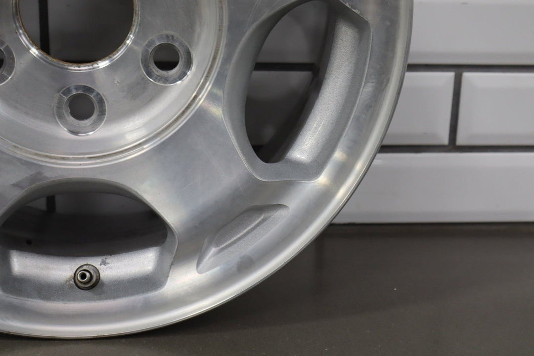 2003 - 2007 Chevrolet Tahoe Single 16x7 (PF9) 5 - Spoke Wheel 09594493 OEM