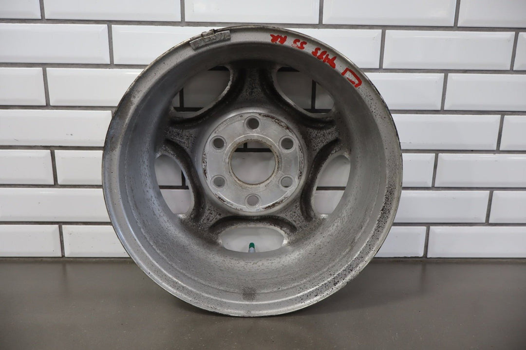 2003 - 2007 Chevrolet Tahoe Single 16x7 (PF9) 5 - Spoke Wheel 09594493 OEM