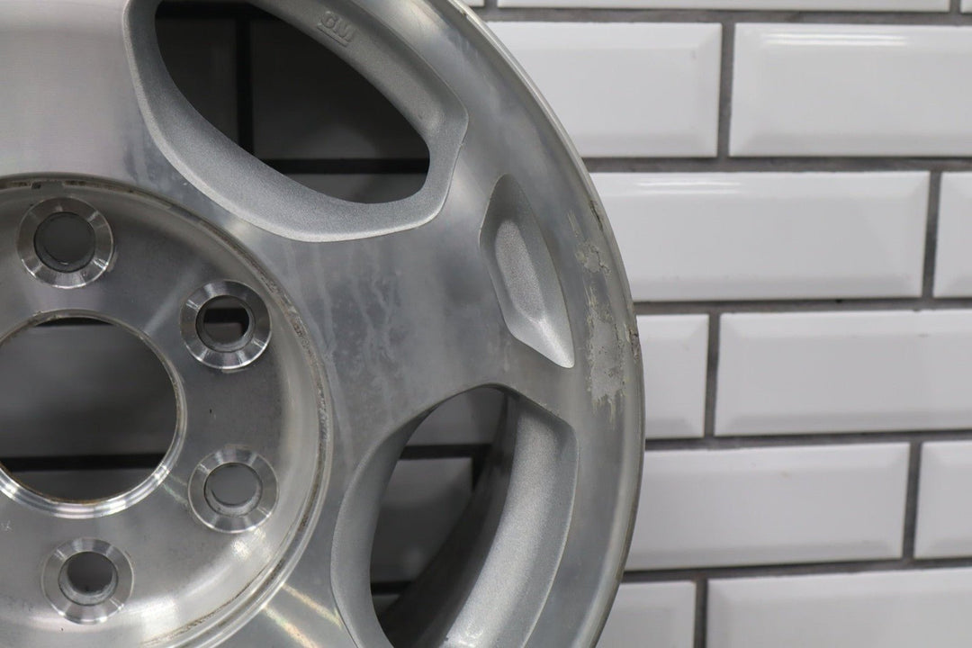 2003 - 2007 Chevrolet Tahoe Single 16x7 (PF9) 5 - Spoke Wheel 09594493 OEM