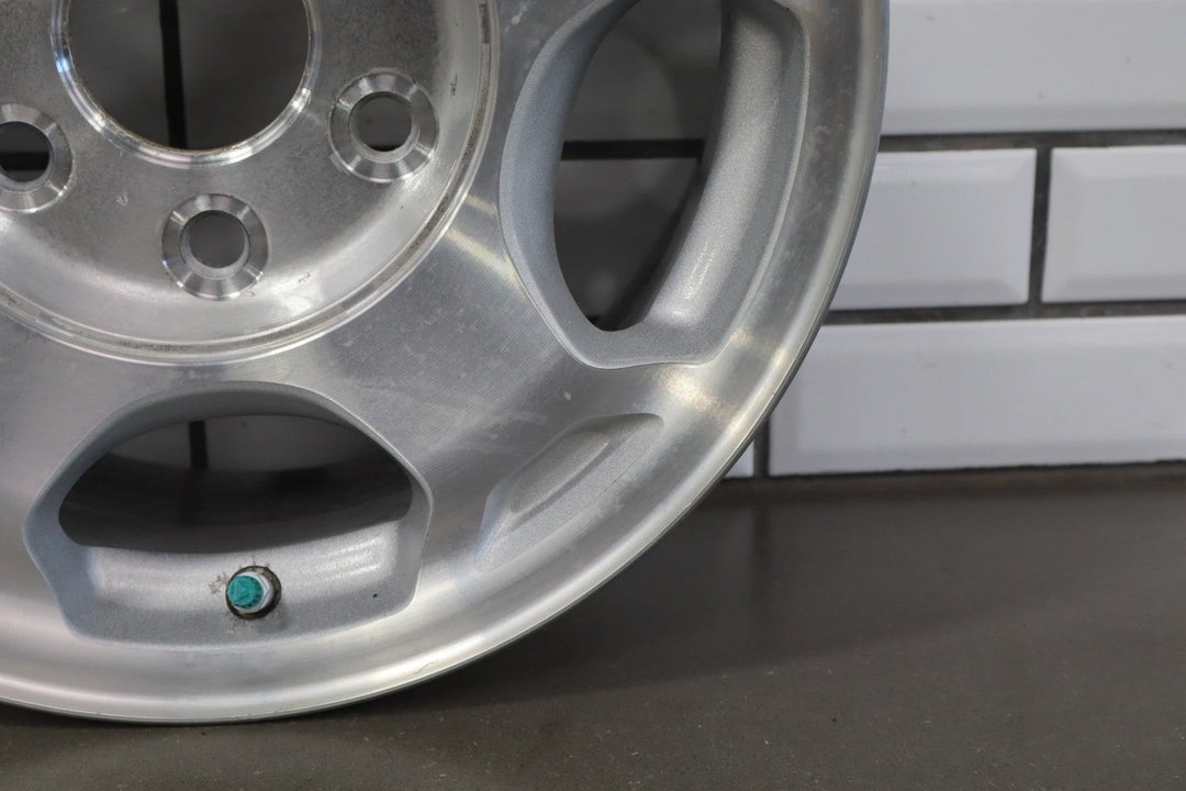 2003 - 2007 Chevrolet Tahoe Single 16x7 (PF9) 5 - Spoke Wheel 09594493 OEM