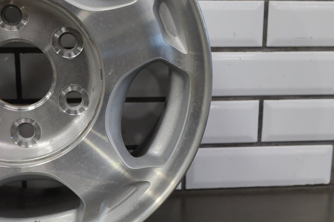 2003 - 2007 Chevrolet Tahoe Single 16x7 (PF9) 5 - Spoke Wheel 09594493 OEM