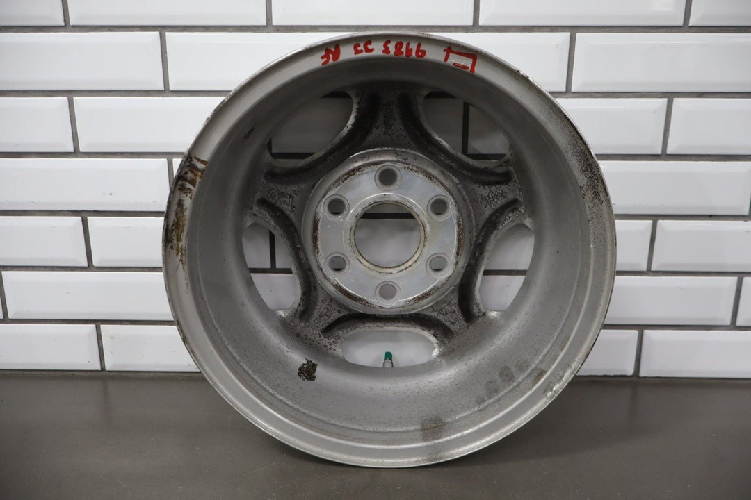 2003 - 2007 Chevrolet Tahoe Single 16x7 (PF9) 5 - Spoke Wheel 09594493 OEM