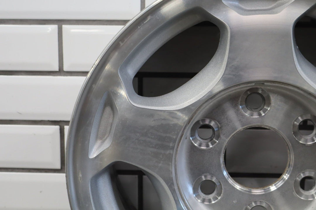 2003 - 2007 Chevrolet Tahoe Single 16x7 (PF9) 5 - Spoke Wheel 09594493 OEM