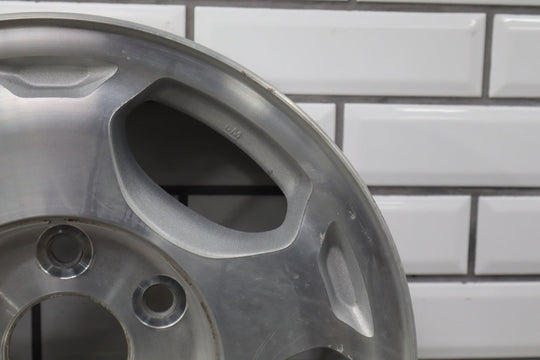 2003 - 2007 Chevrolet Tahoe Single 16x7 (PF9) 5 - Spoke Wheel 09594493 OEM