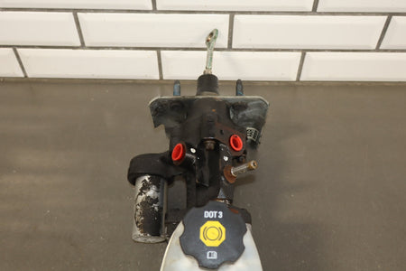2003-2007 GMC Sierra 2500 Hydroboost Brake Booster 15854059 With Master Cylinder