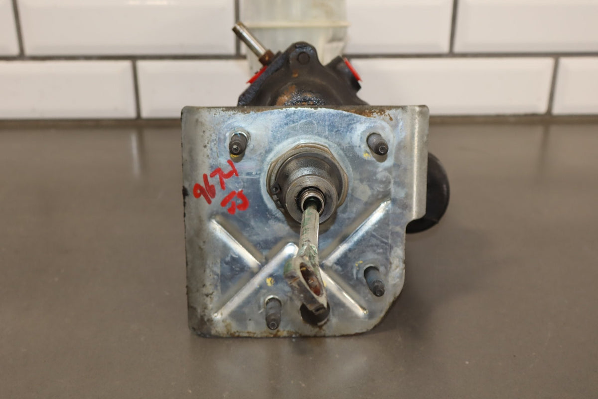 2003-2007 GMC Sierra 2500 Hydroboost Brake Booster 15854059 With Master Cylinder