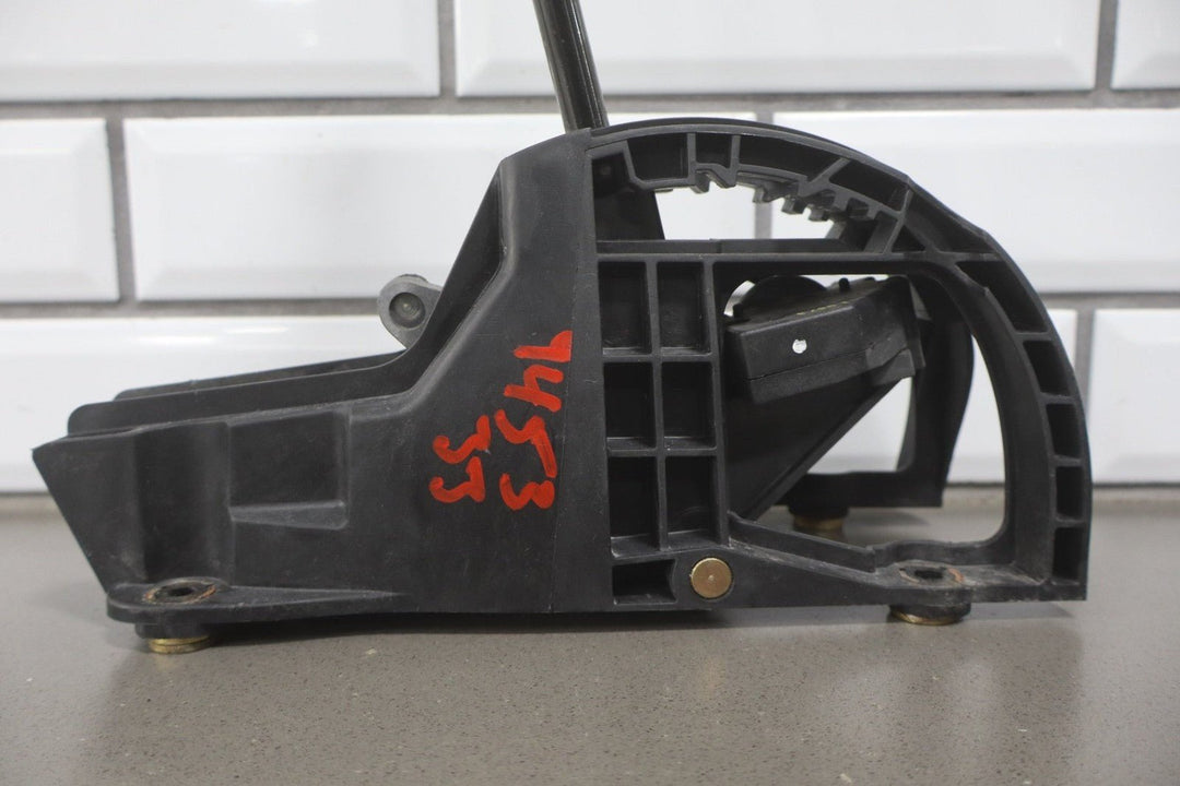 2003 - 2007 Hummer H2 1 - Bolt Style Floor Shifter With Luxury Shift Knob