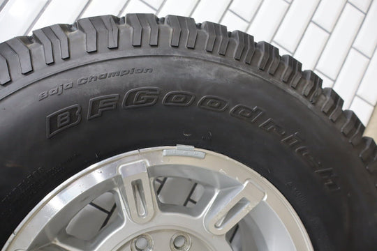 2003 - 2007 Hummer H2 - 17x8.5 Aluminum Wheel W/ Tire