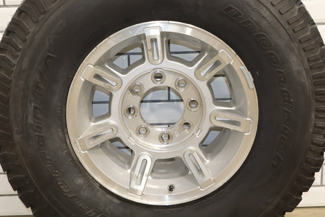 2003 - 2007 Hummer H2 - 17x8.5 Aluminum Wheel W/ Tire