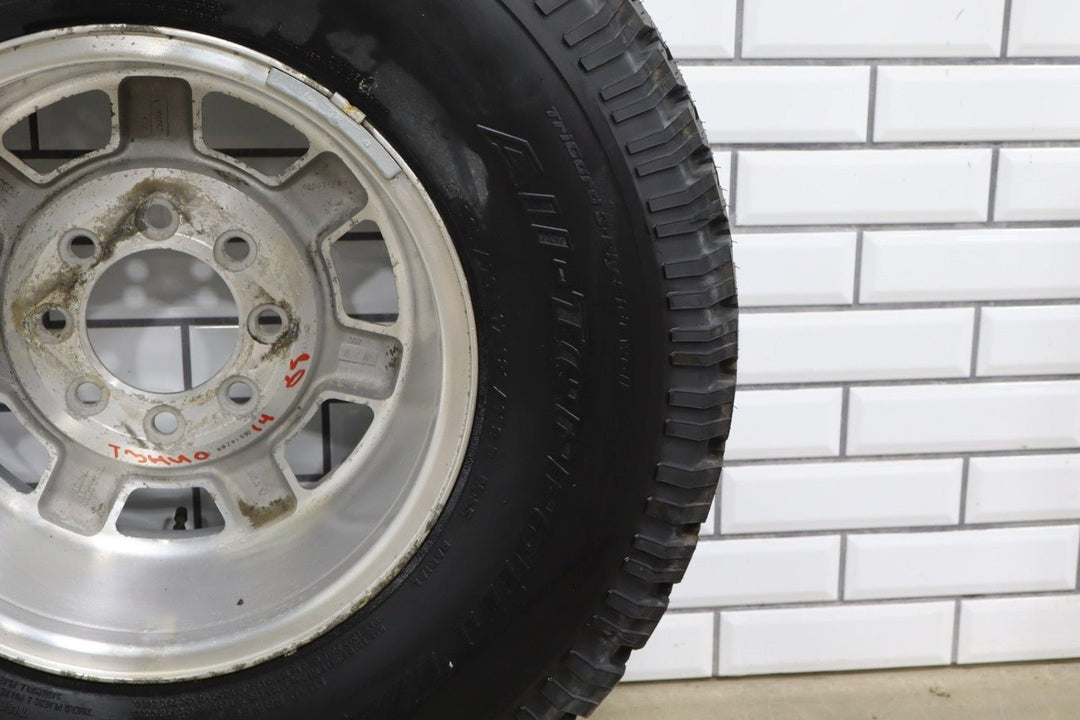 2003 - 2007 Hummer H2 - 17x8.5 Aluminum Wheel W/ Tire