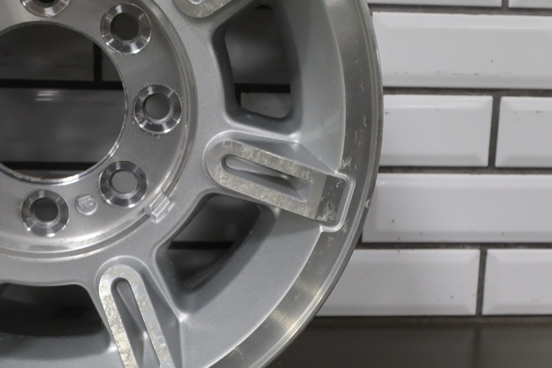 2003-2007 Hummer H2 17x8.5 OEM Wheel- Single Silver