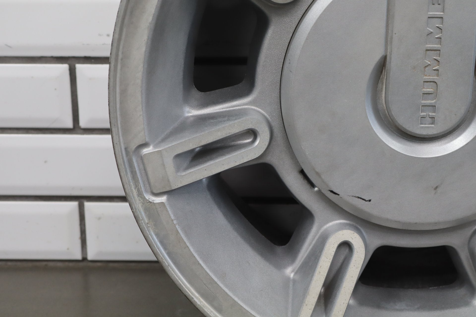 2003-2007 Hummer H2 17x8.5 OEM Wheel- Single Silver