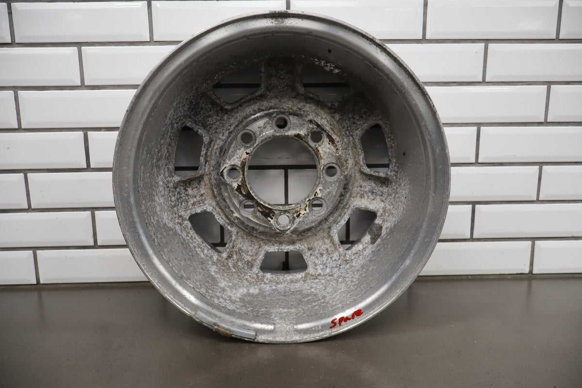 2003-2007 Hummer H2 17x8.5 OEM Wheel - Single Silver