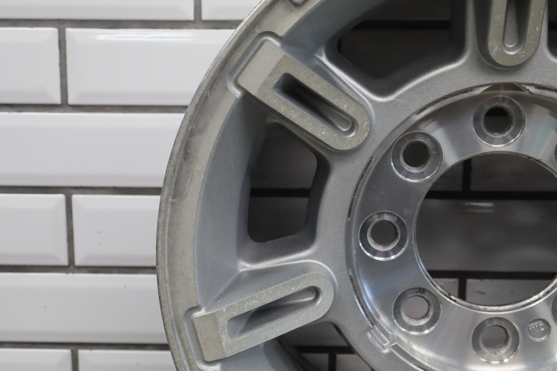 2003-2007 Hummer H2 17x8.5 OEM Wheel- Single Silver