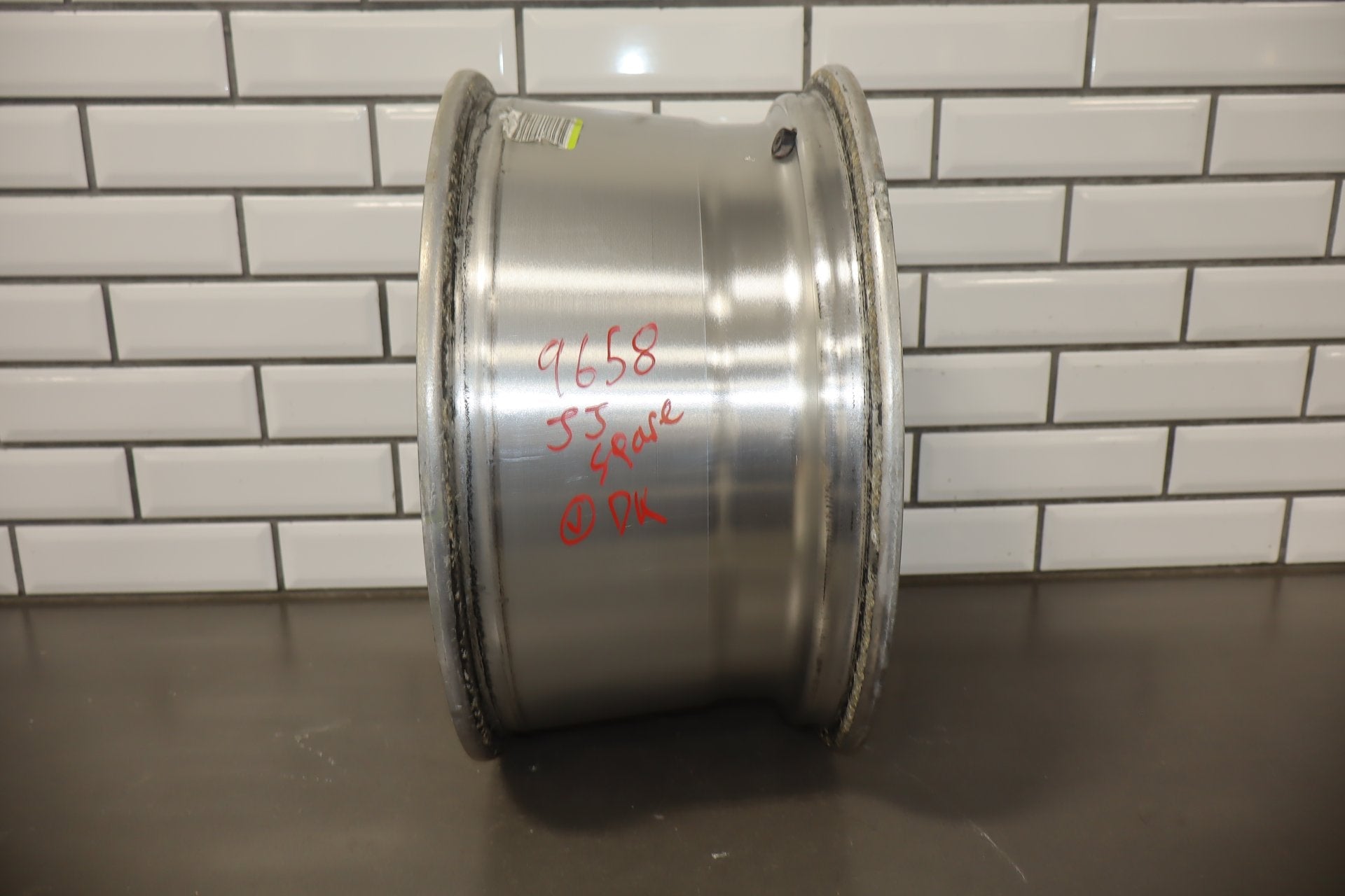 2003-2007 Hummer H2 17x8.5 OEM Wheel- Single Silver