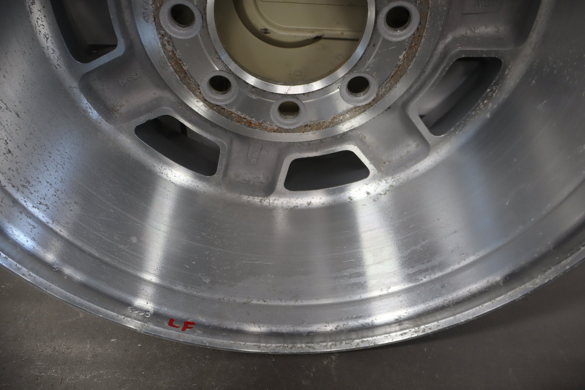 2003-2007 Hummer H2 17x8.5 OEM Wheel- Single Silver