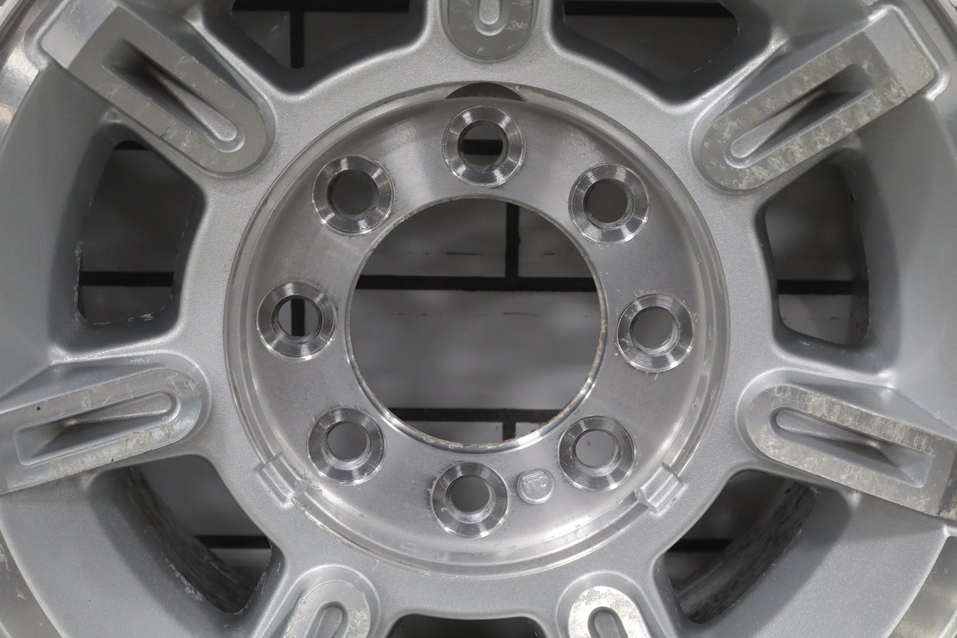 2003-2007 Hummer H2 17x8.5 OEM Wheel- Single Silver