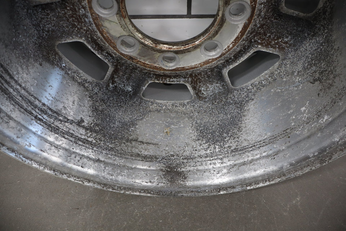 2003-2007 Hummer H2 17x8.5 OEM Wheel- Single Silver
